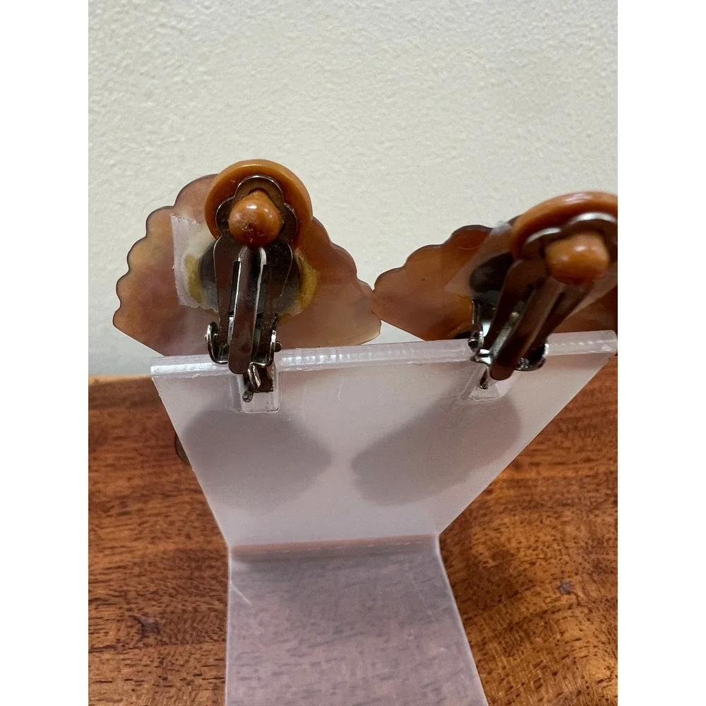 Vintage Shell Clip On Drop Earrings Brown Iridescent Carved Nautical Boho Dangle
